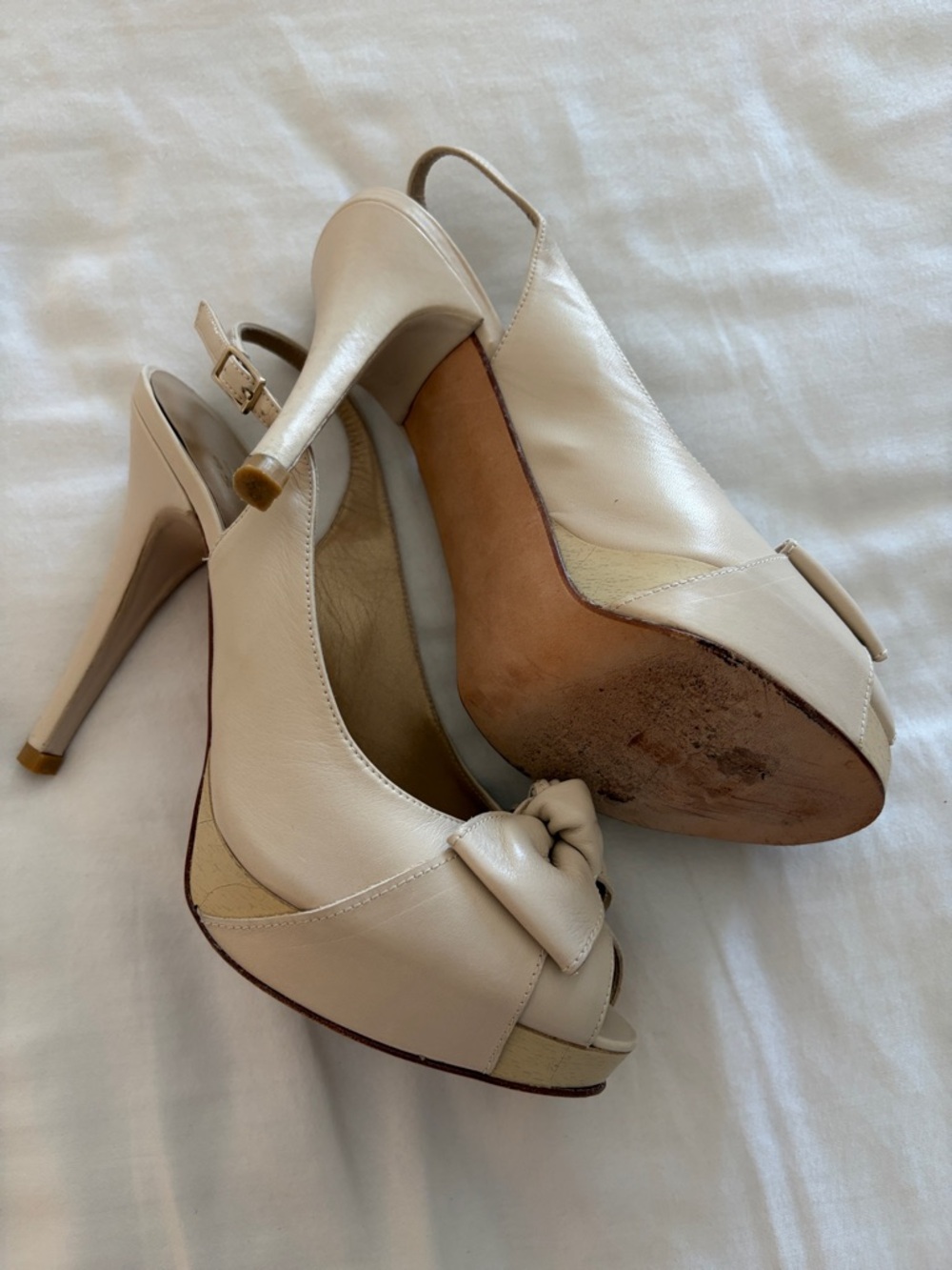 Stuart Weitzman Cream Peep-Toe Slingback Heels with Knot Accent - Picture 2 of 6